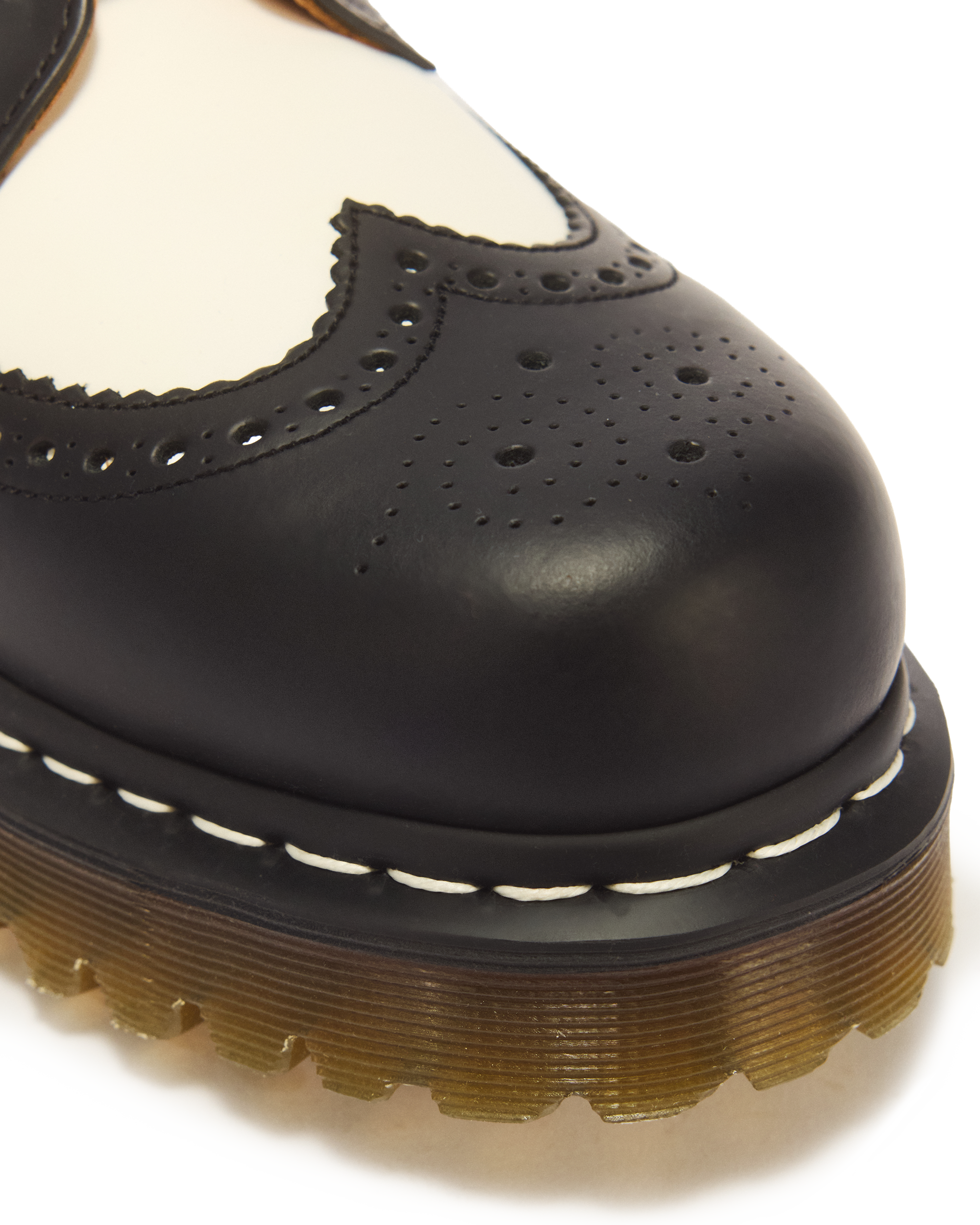 3989 Bex Smooth Leather Brogue Shoes