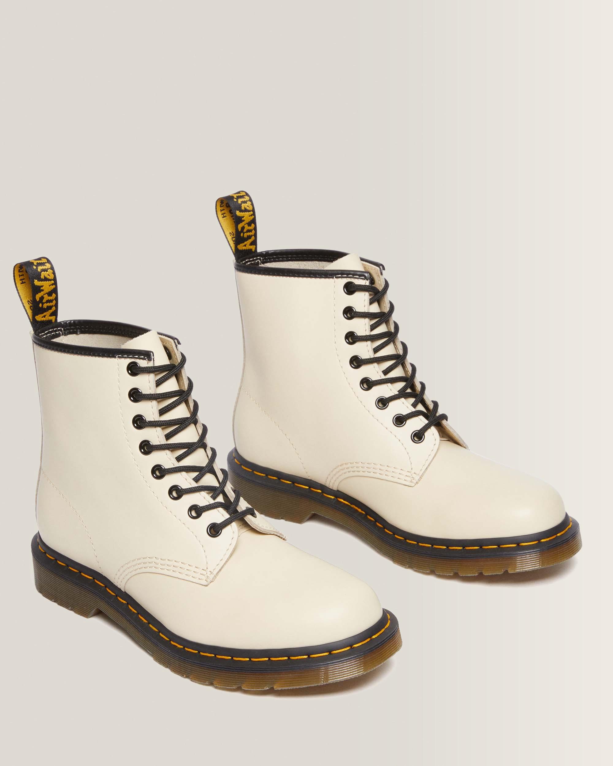 1460 Smooth Leather Lace Up Boots
